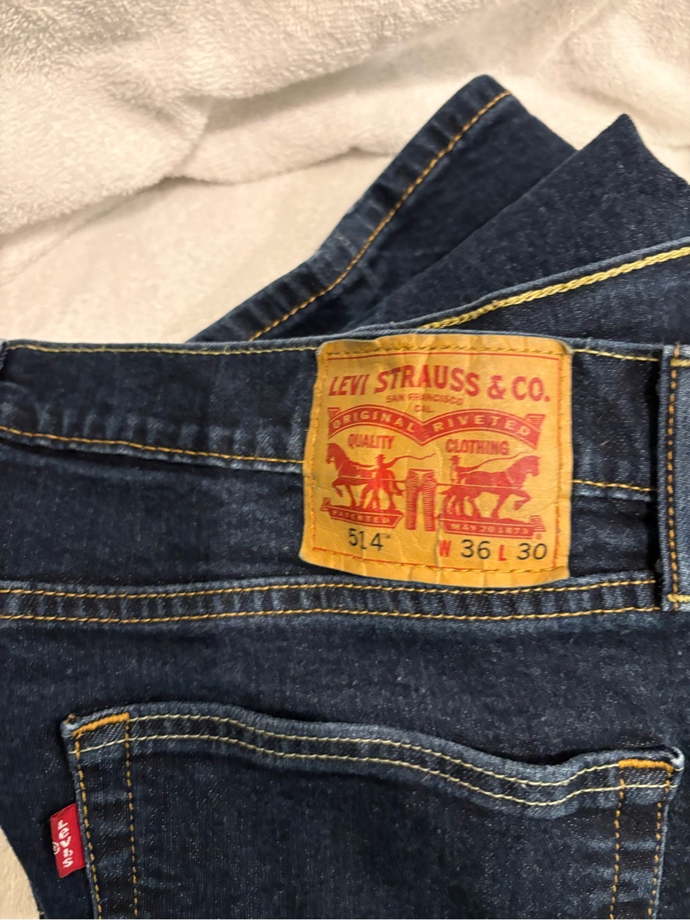 Levi's Men's 514 Slim Straight Jeans - dark color 36 waist 30 length